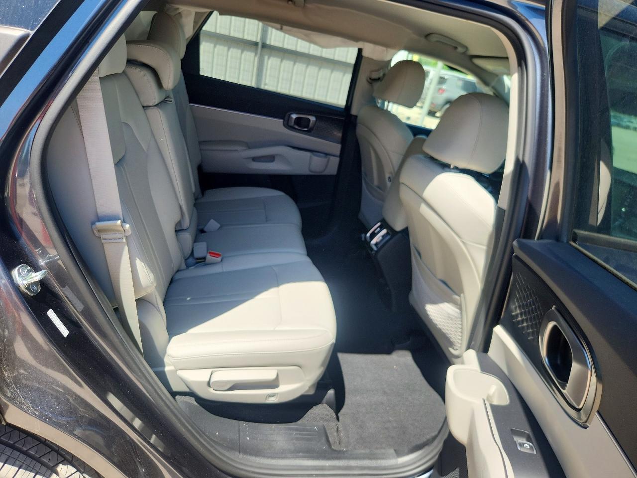 2023 KIA SORENTO