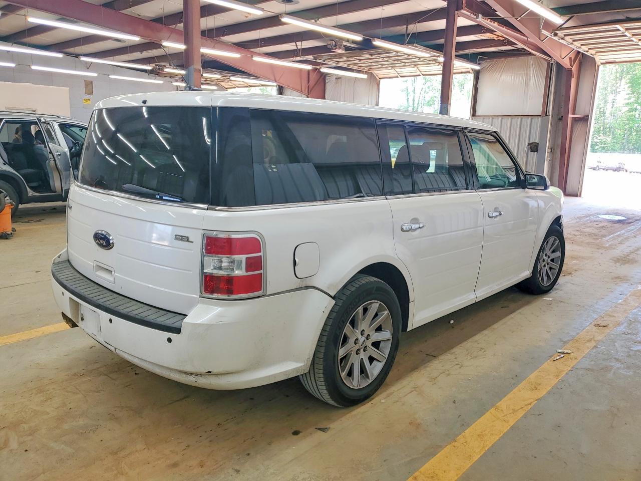 2011 FORD FLEX