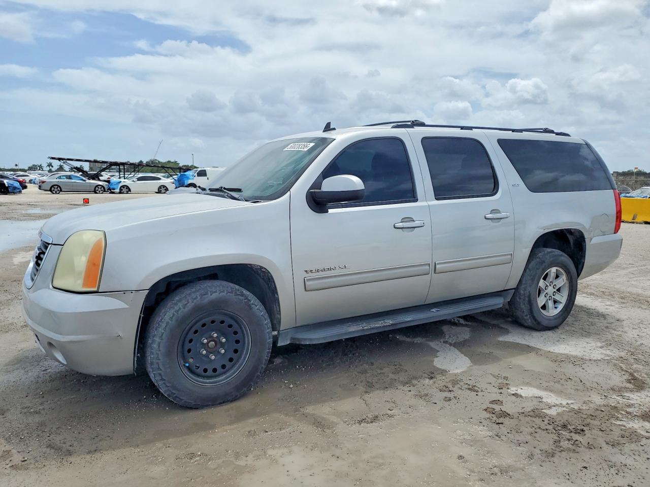 2011 GMC YUKON
