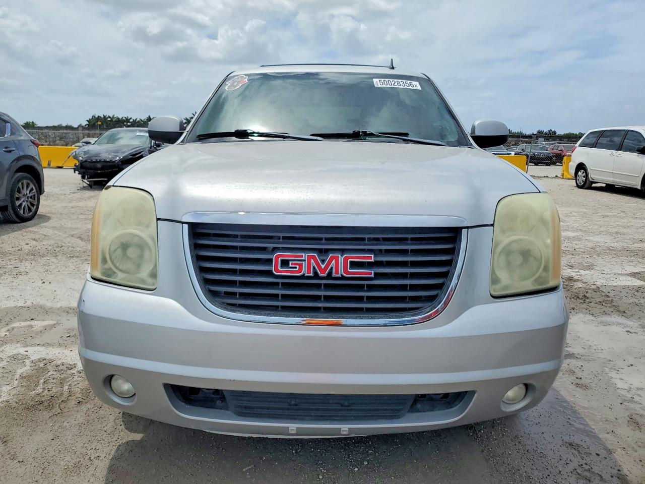 2011 GMC YUKON