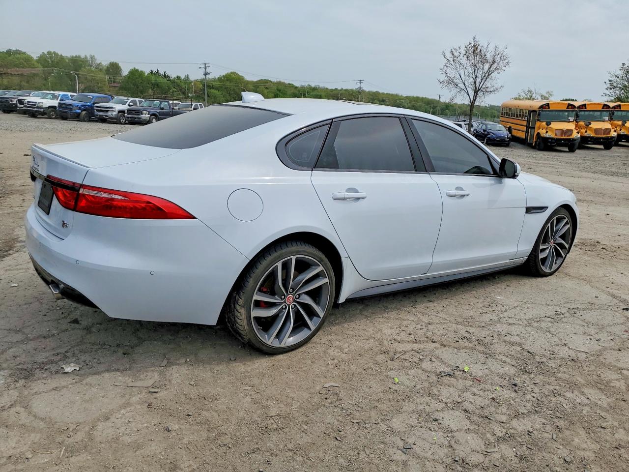 2016 JAGUAR XF