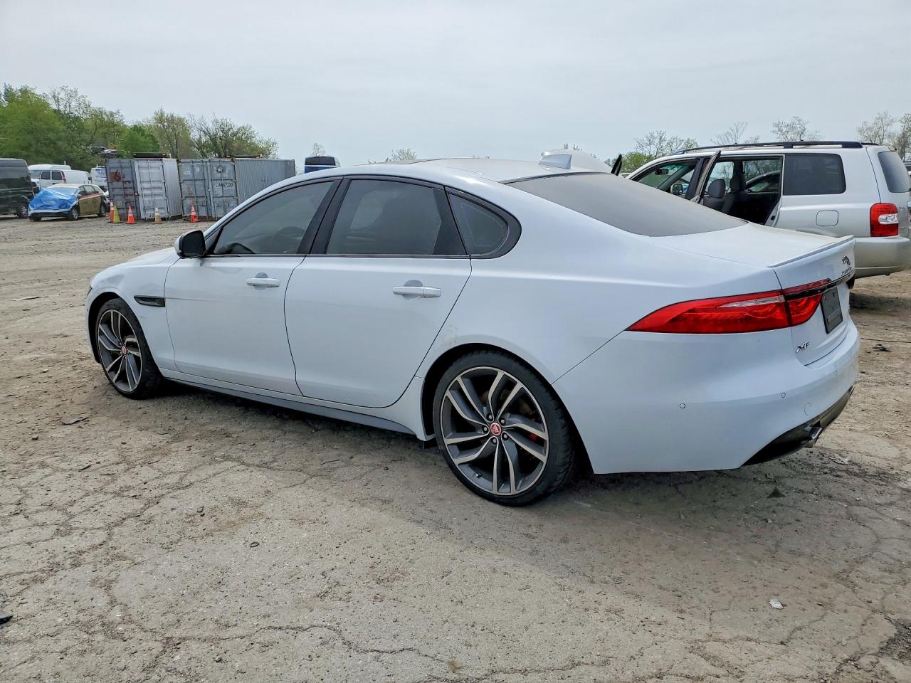 2016 JAGUAR XF