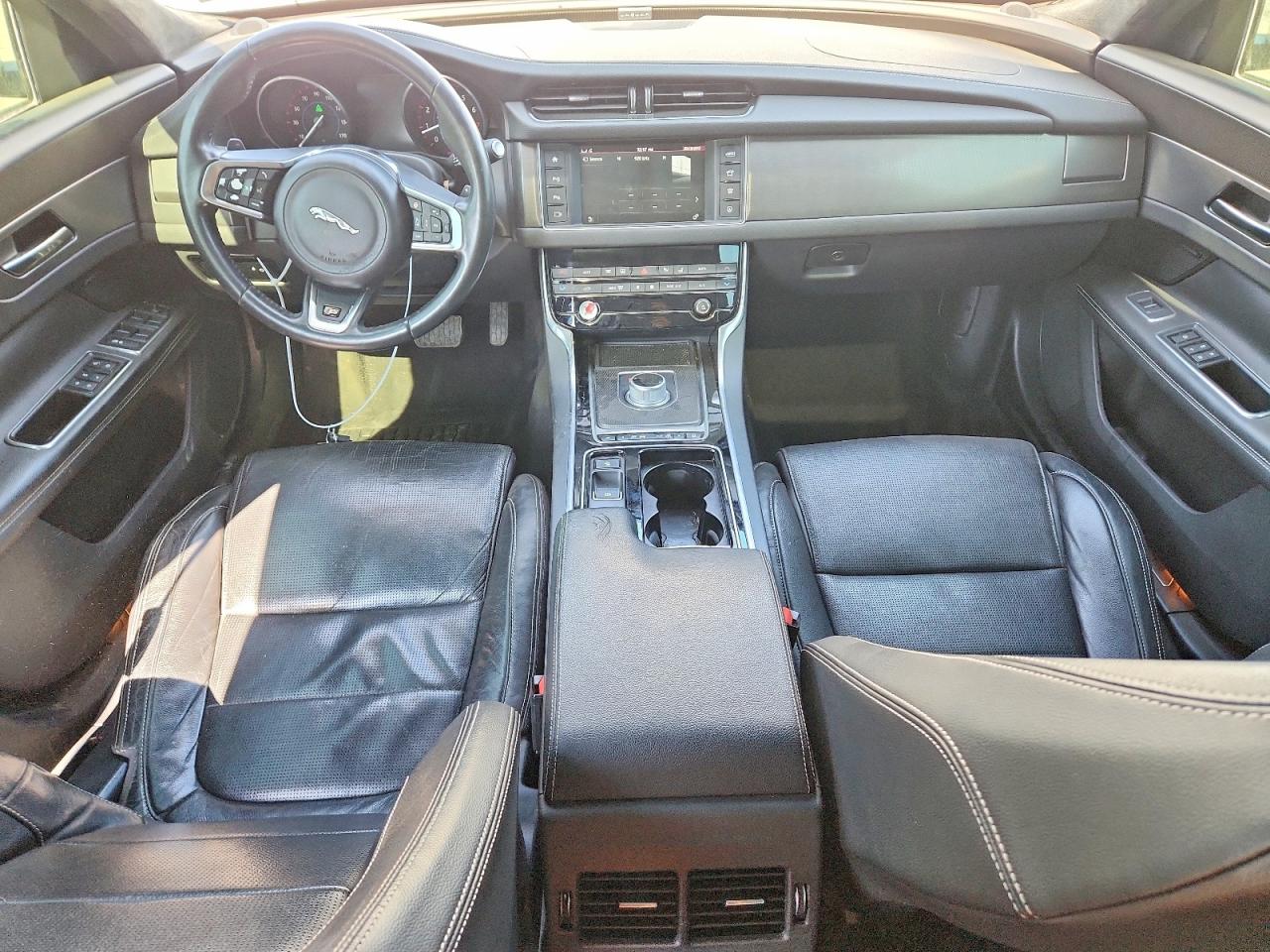 2016 JAGUAR XF