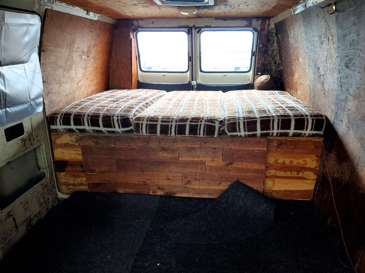 1973 DODGE B SERIES