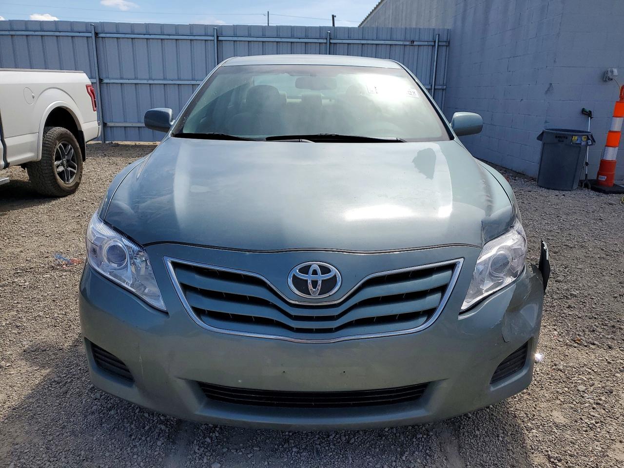 2010 TOYOTA CAMRY