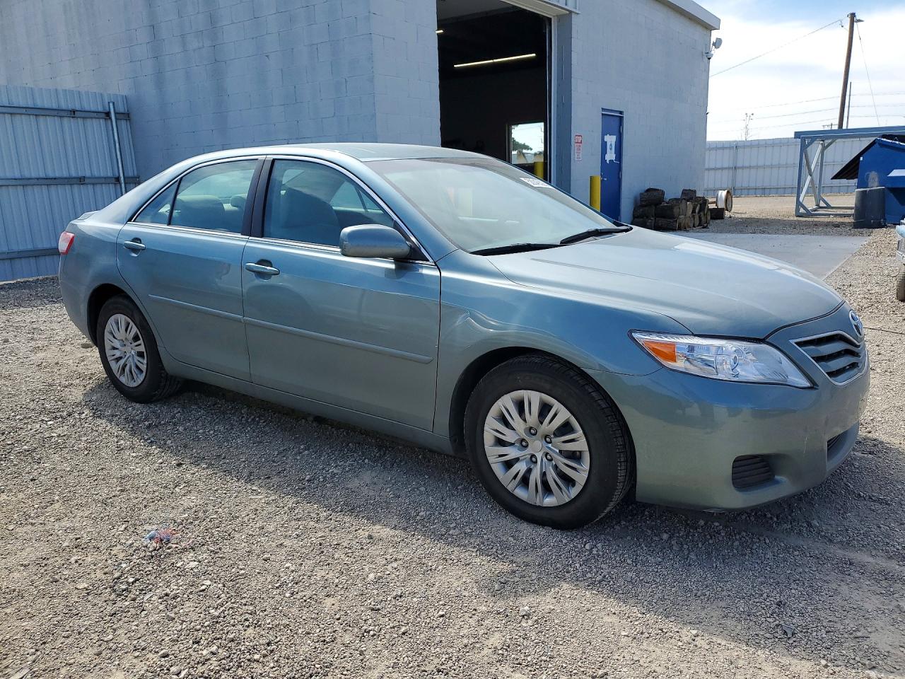 2010 TOYOTA CAMRY