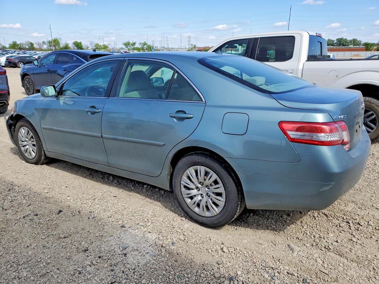 2010 TOYOTA CAMRY