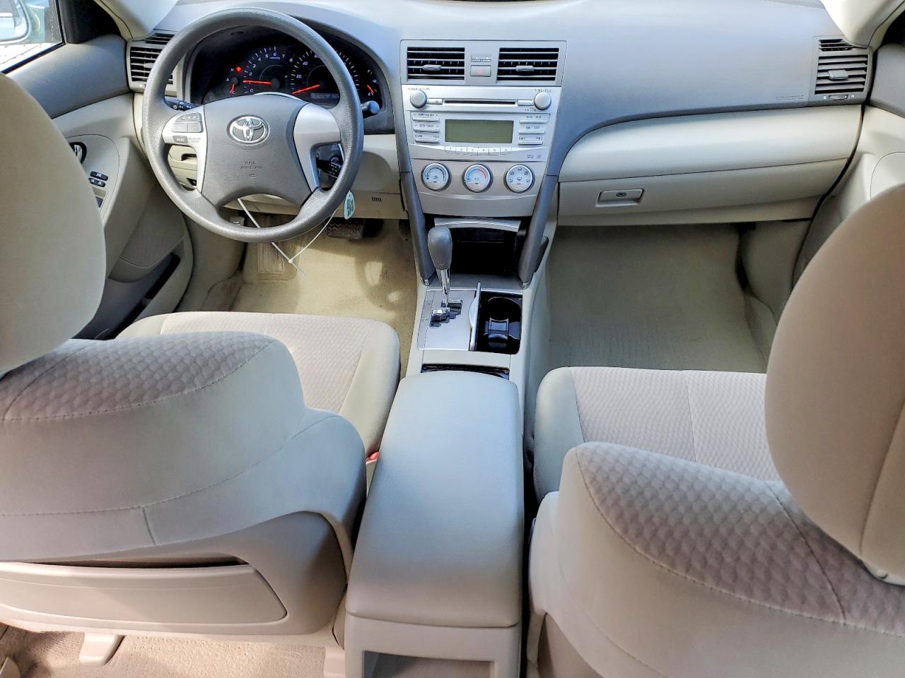 2010 TOYOTA CAMRY