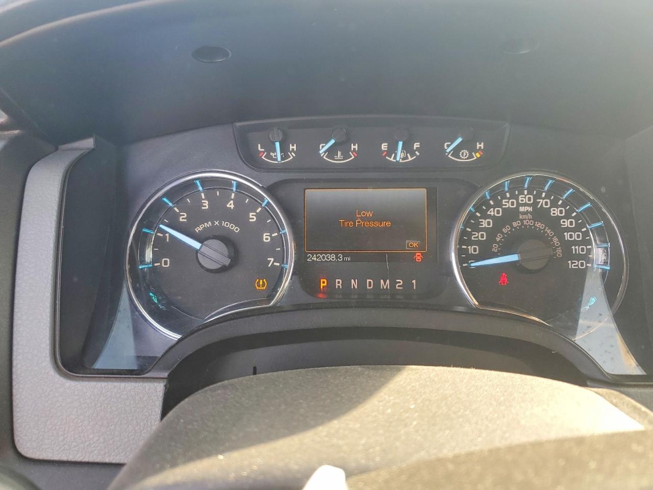 2011 FORD F150
