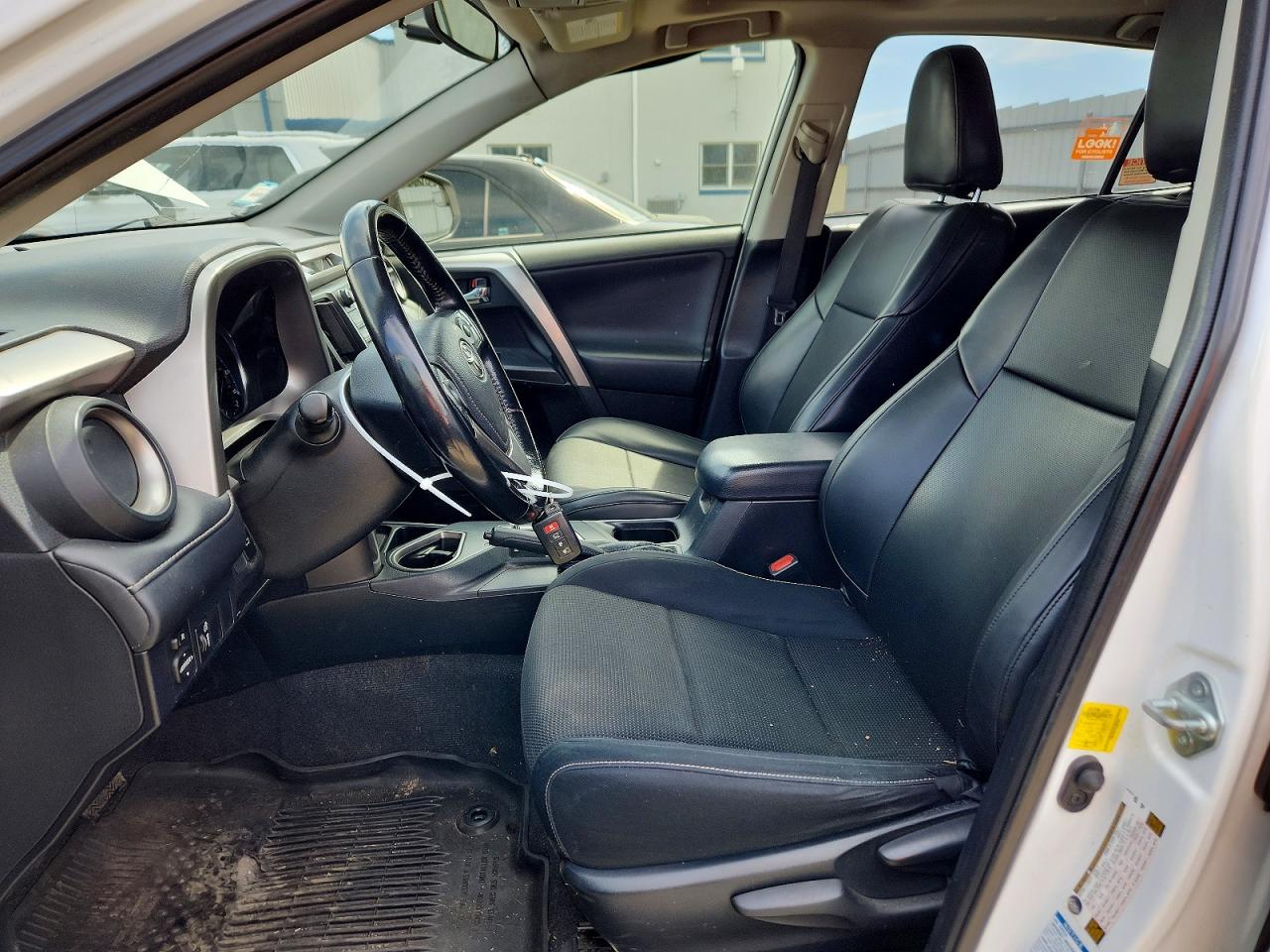 2016 TOYOTA RAV4