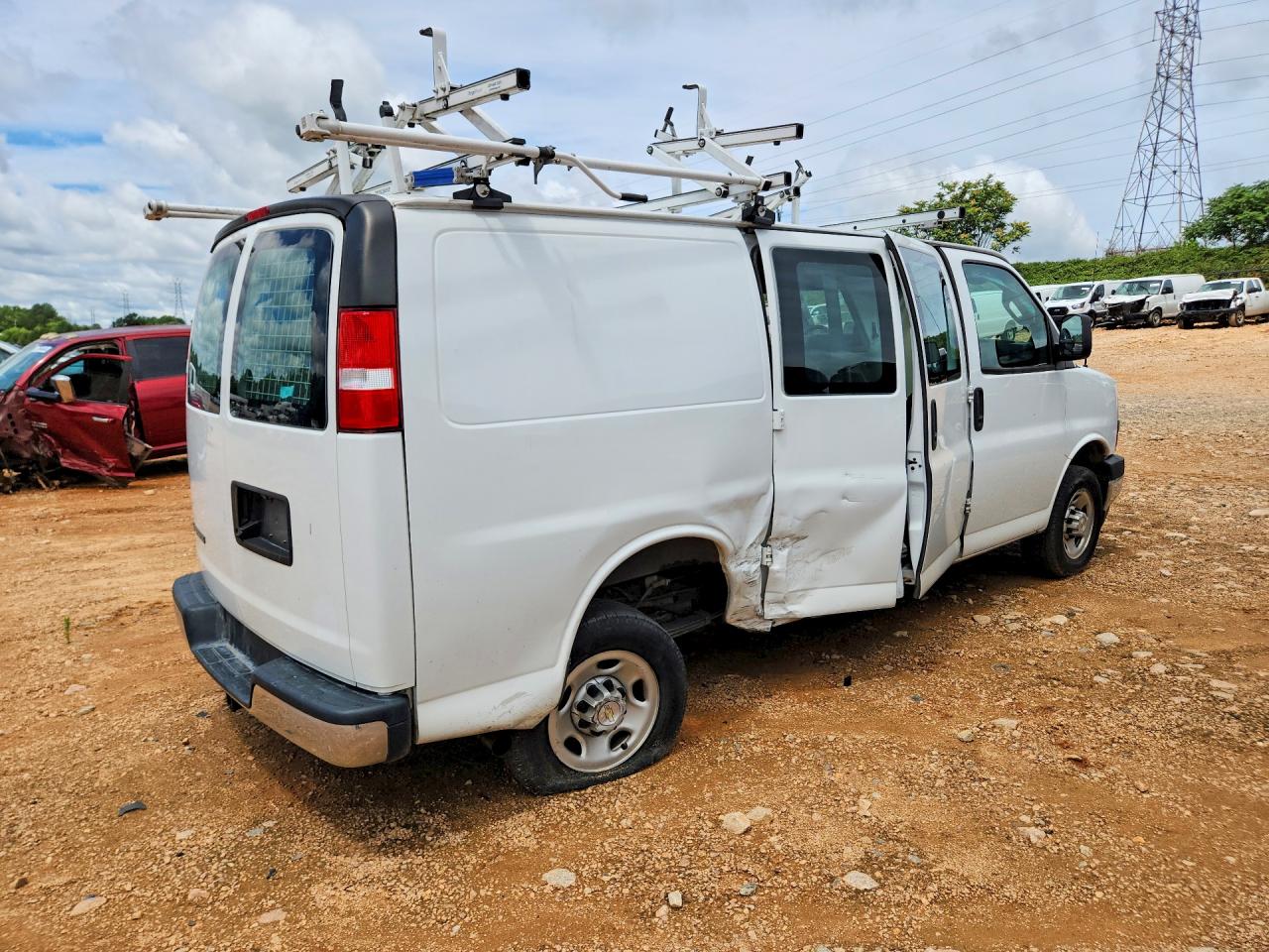 2022 CHEVROLET EXPRESS