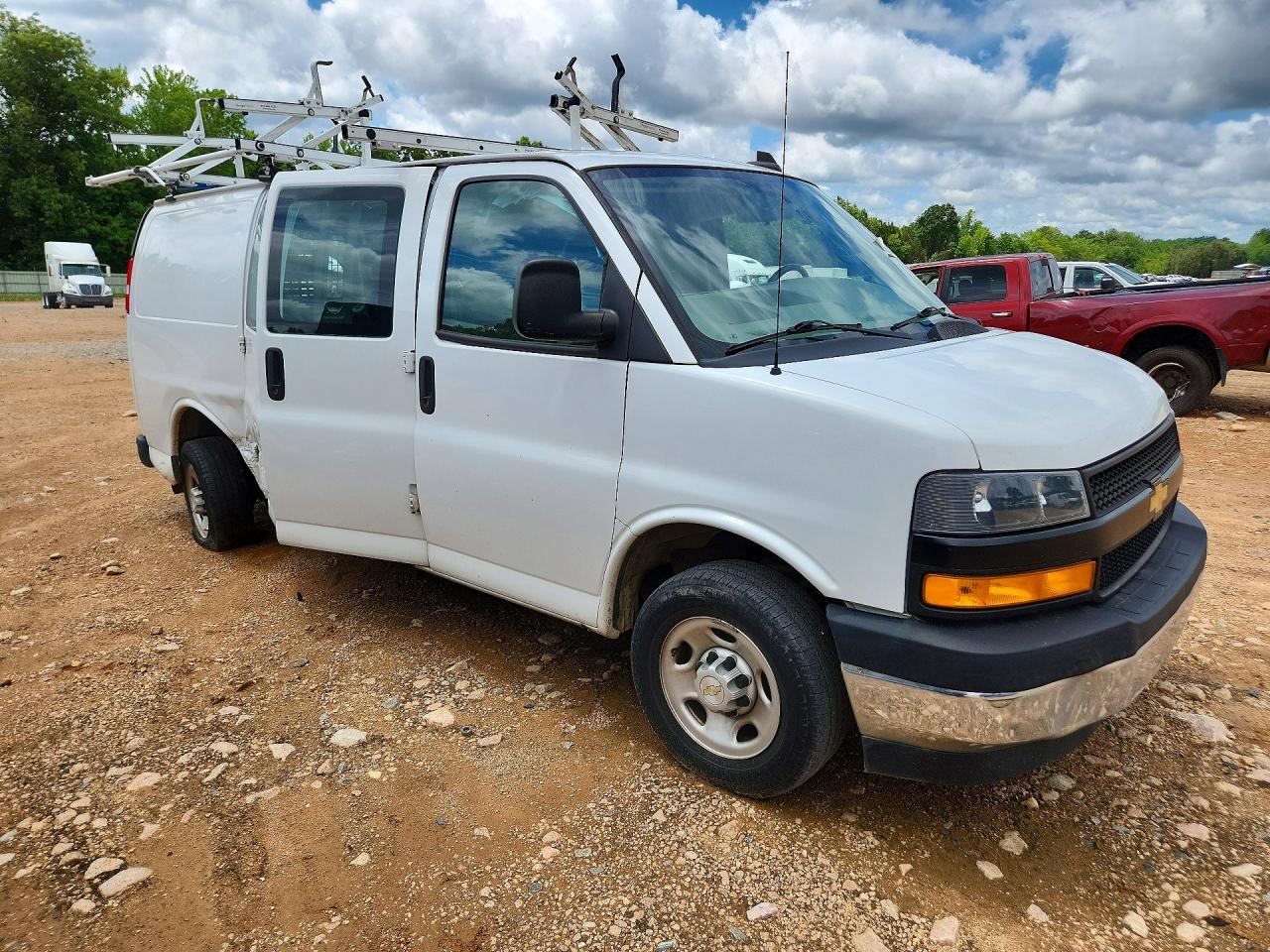 2022 CHEVROLET EXPRESS