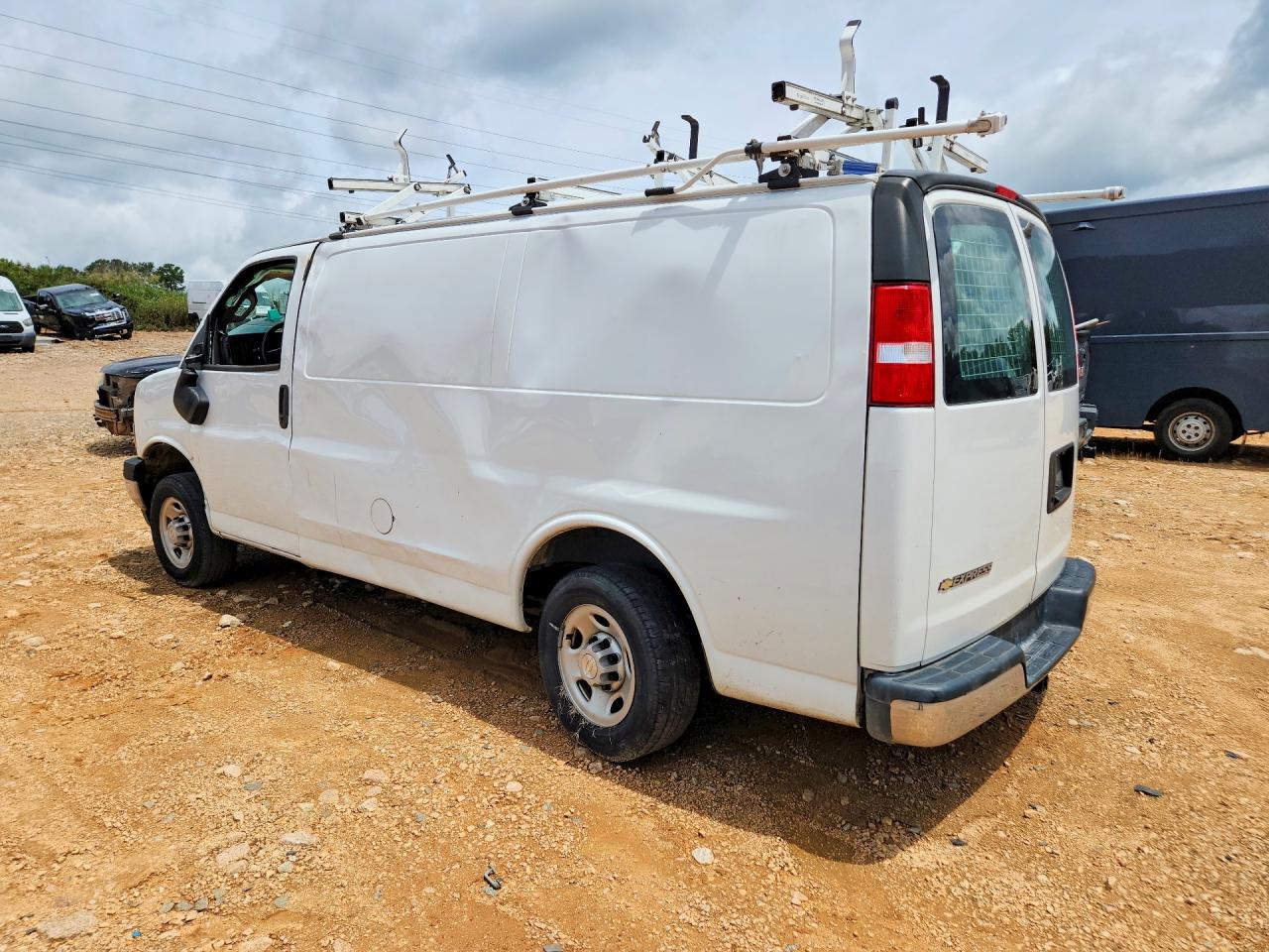2022 CHEVROLET EXPRESS