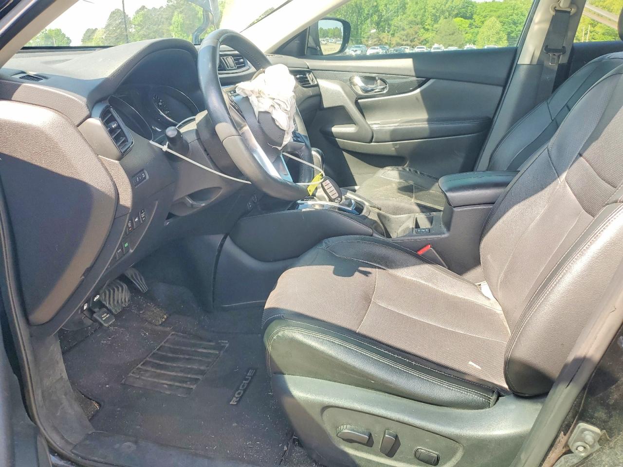 2017 NISSAN ROGUE