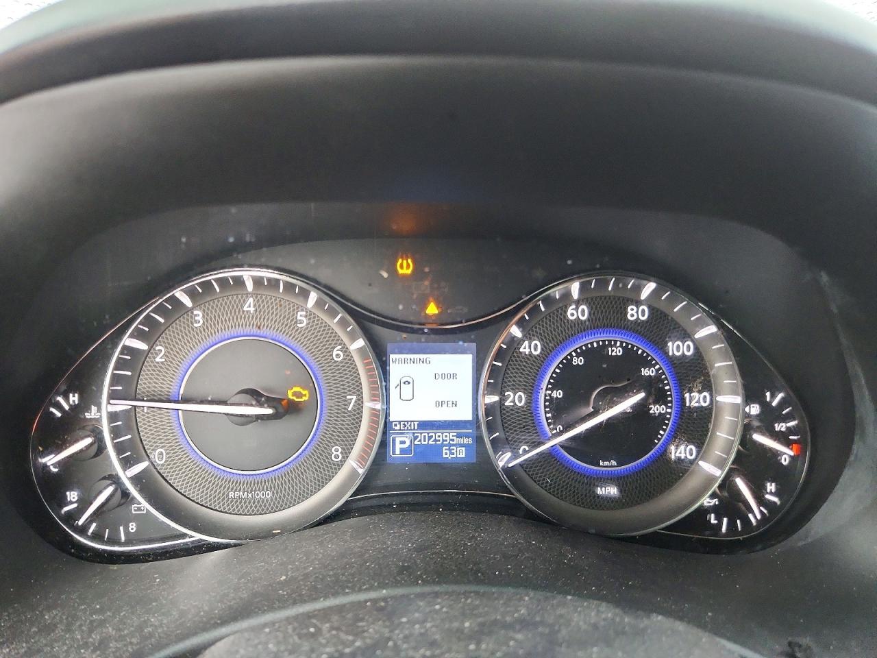 2016 INFINITI QX80