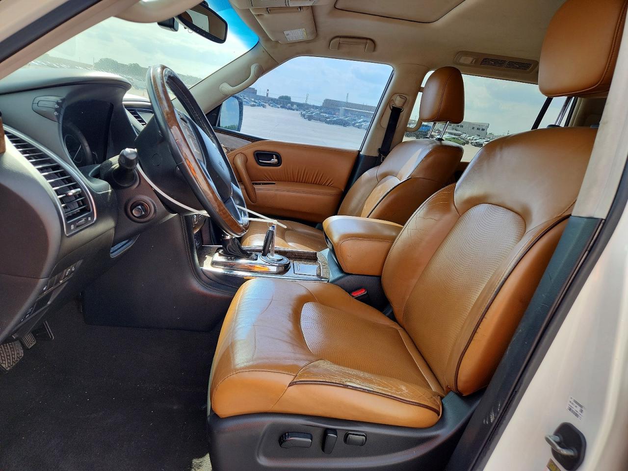 2016 INFINITI QX80