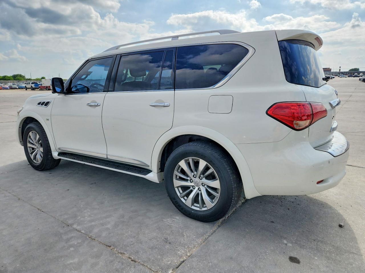 2016 INFINITI QX80
