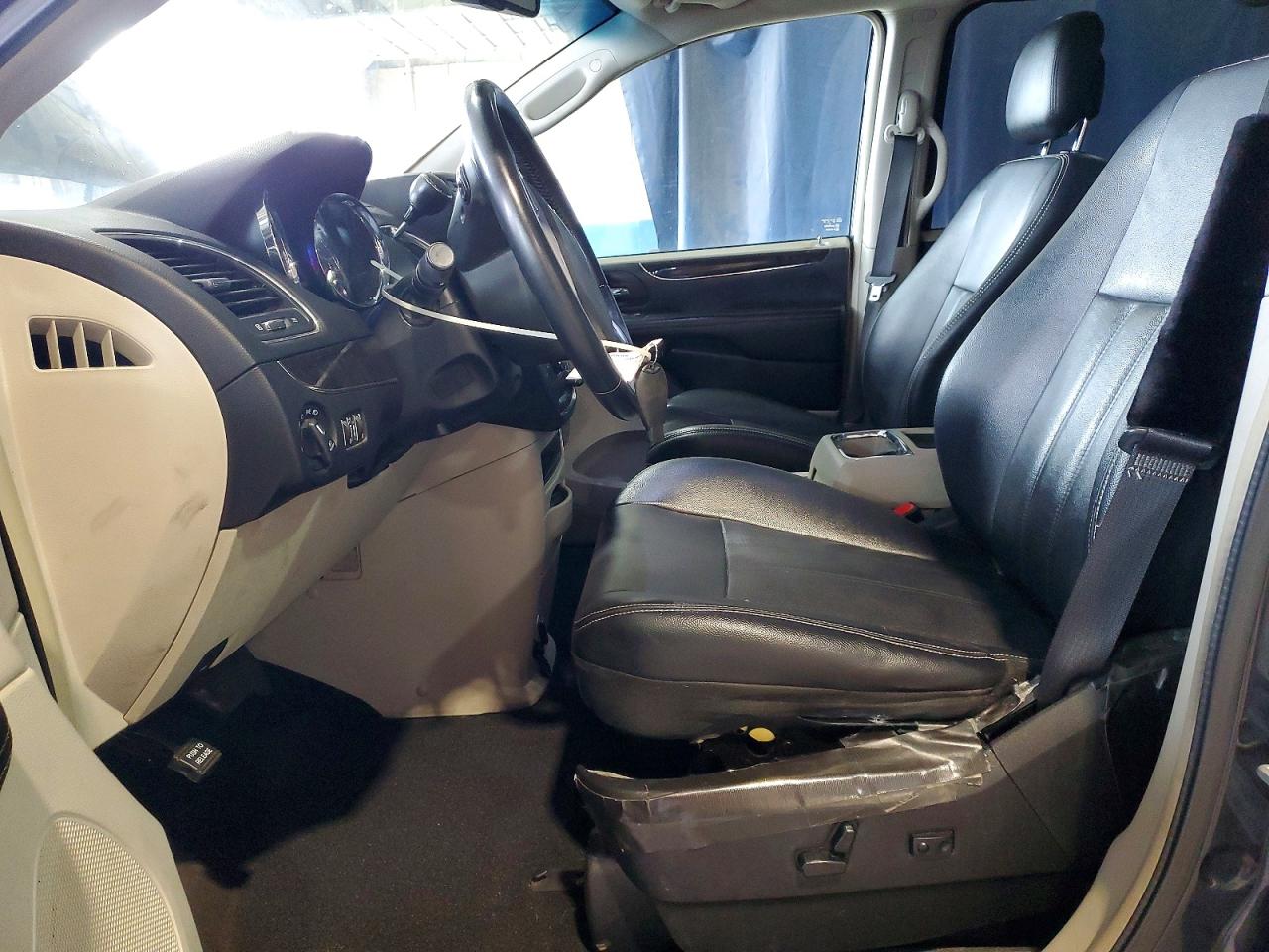 2013 CHRYSLER MINIVAN