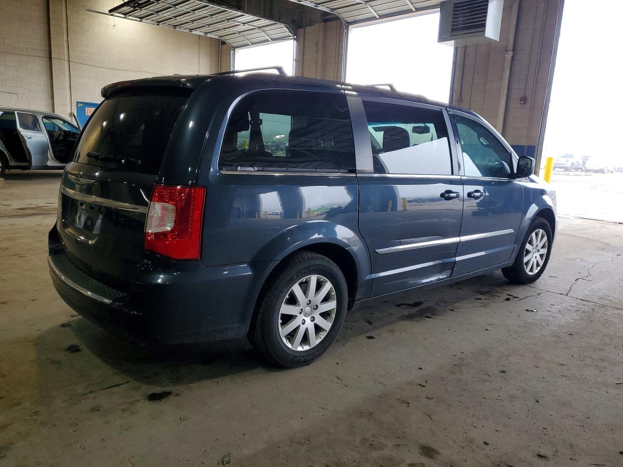 2013 CHRYSLER MINIVAN