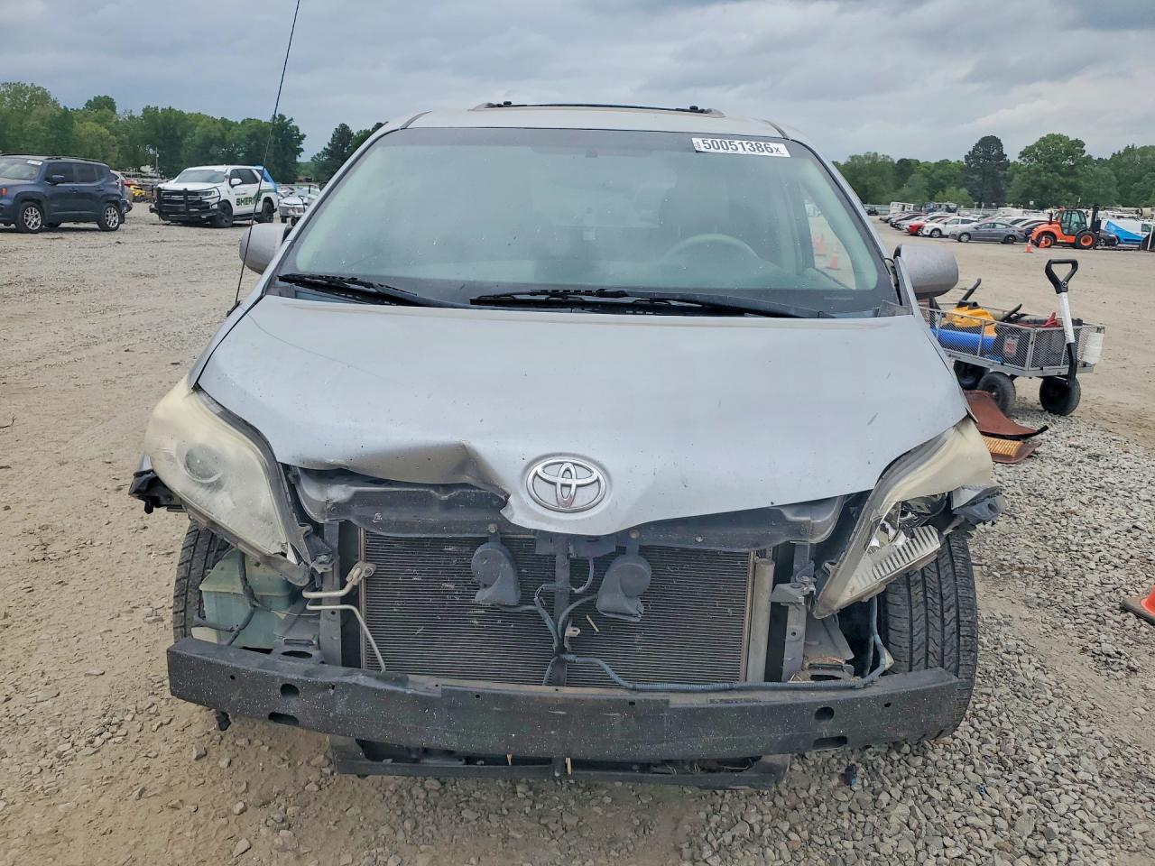 2014 TOYOTA SIENNA