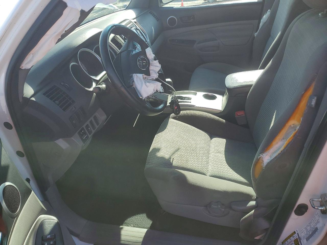 2015 TOYOTA TACOMA