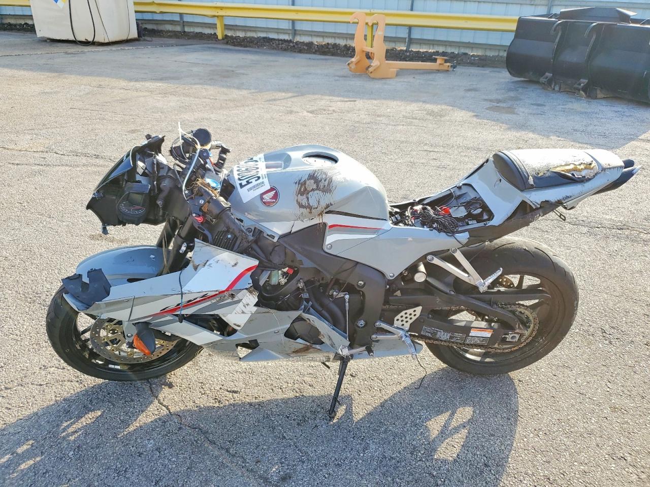 2026 HONDA CBR CYCLE