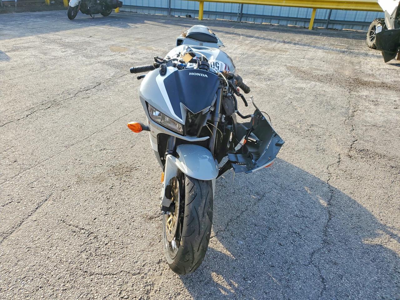 2026 HONDA CBR CYCLE