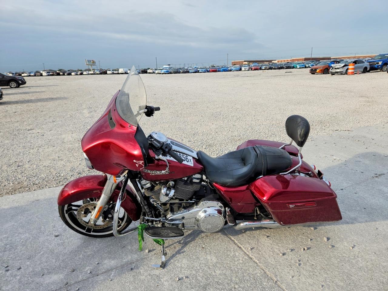 2017 HARLEY-DAVIDSON FL