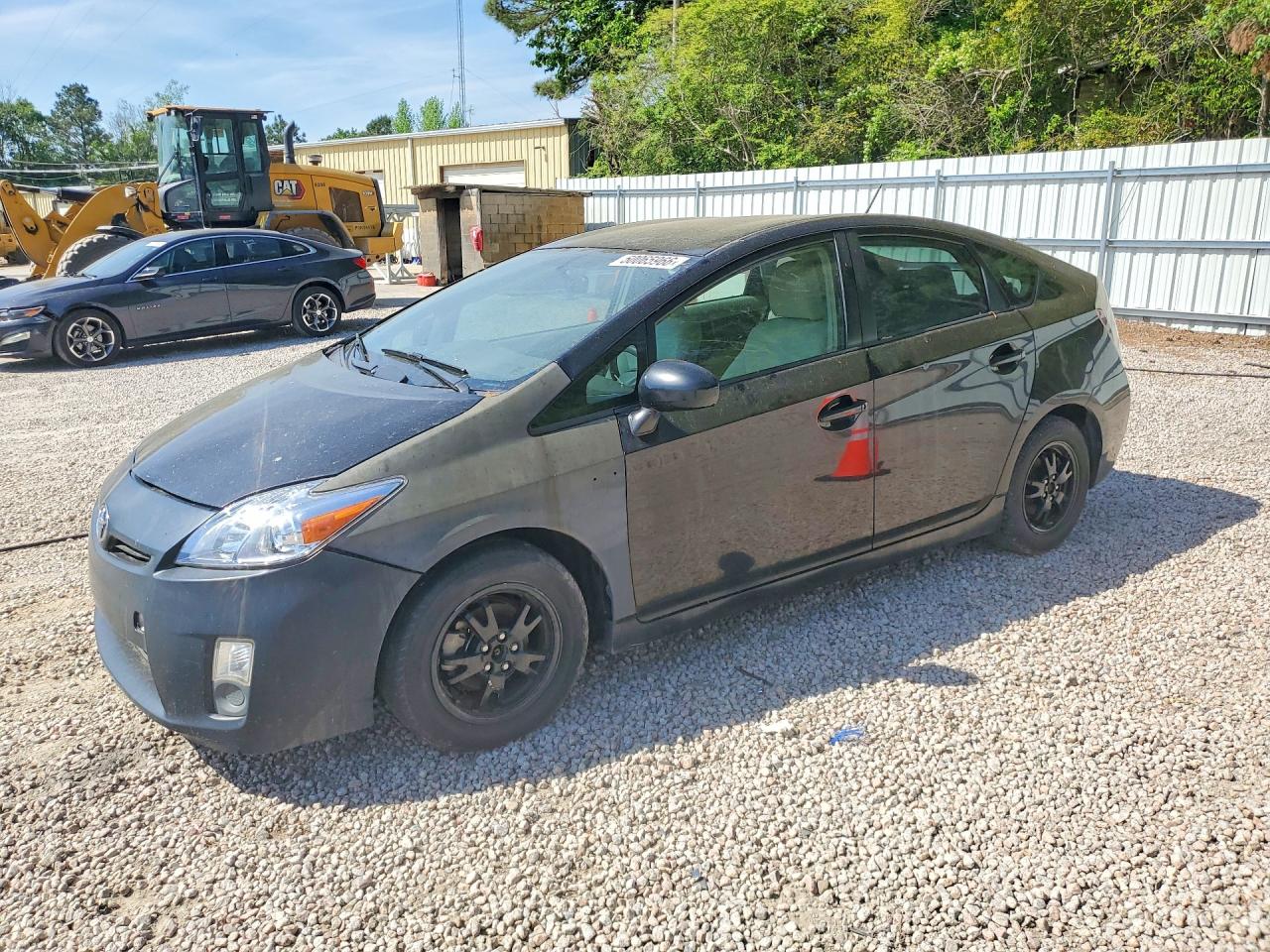 2011 TOYOTA PRIUS THRE