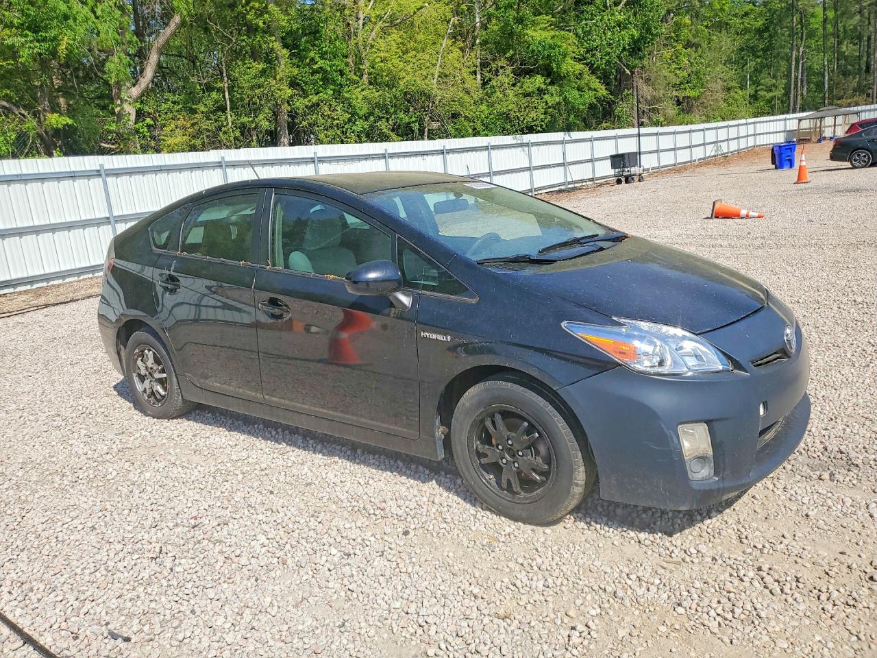 2011 TOYOTA PRIUS THRE