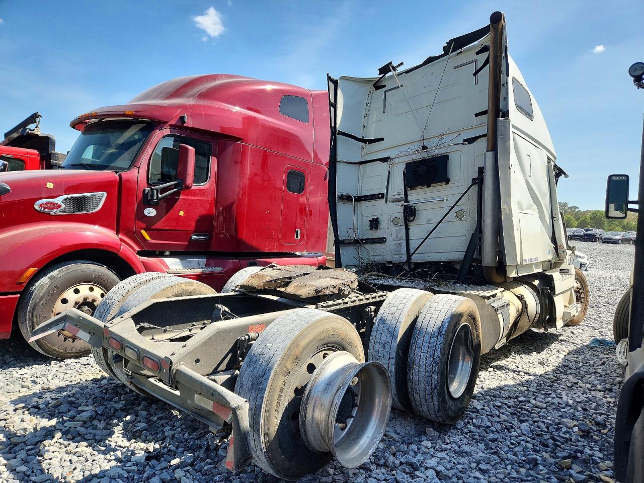 2017 VOLVO VN