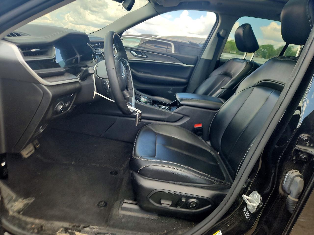 2023 JEEP CHEROKEE