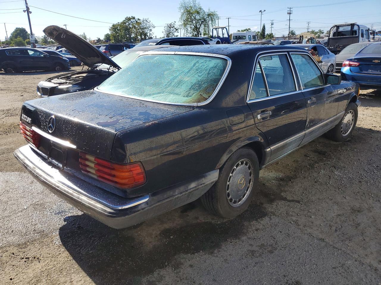 1985 MERCEDES-BENZ 380-CLASS