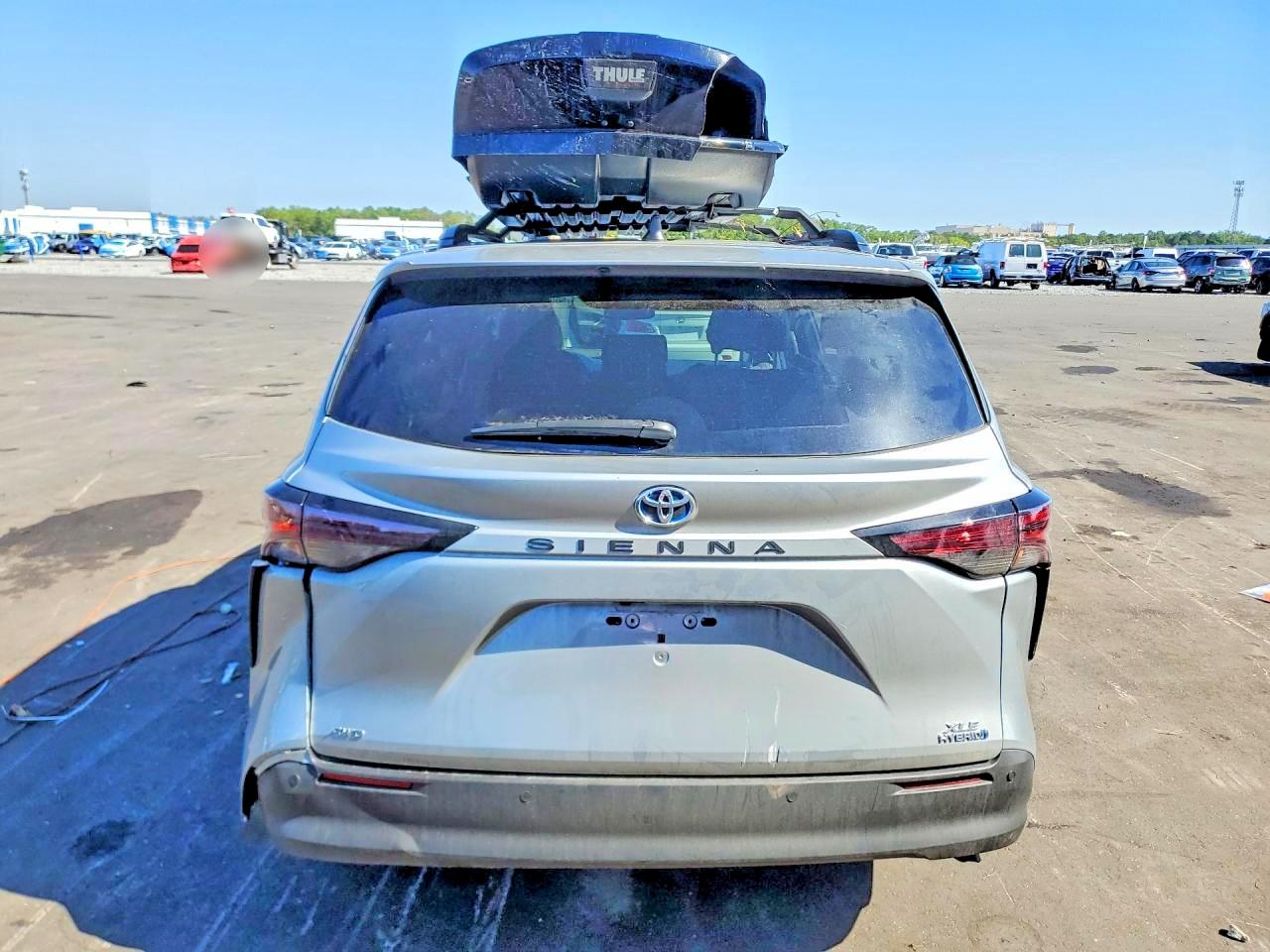 2023 TOYOTA SIENNA