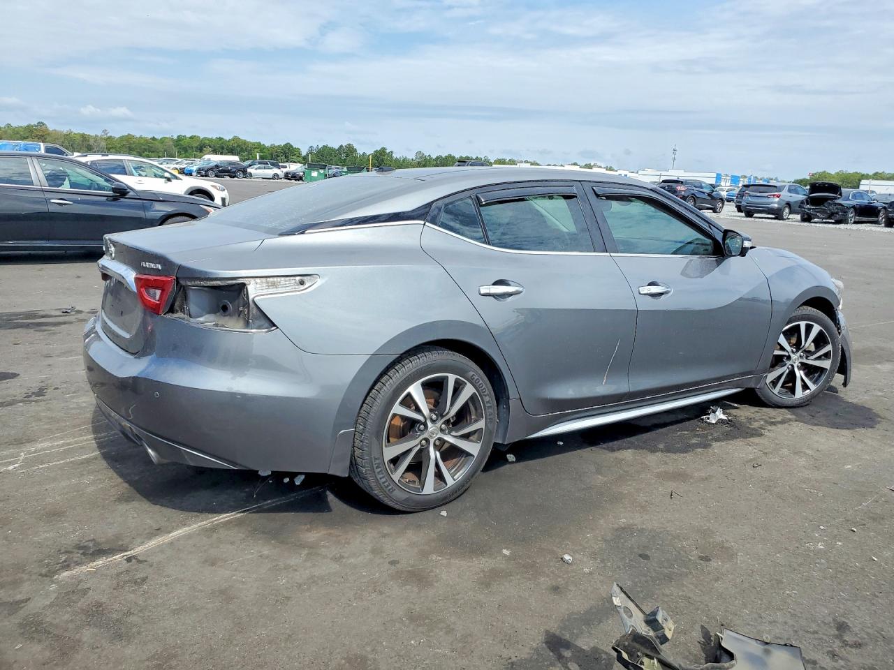 2018 NISSAN MAXIMA