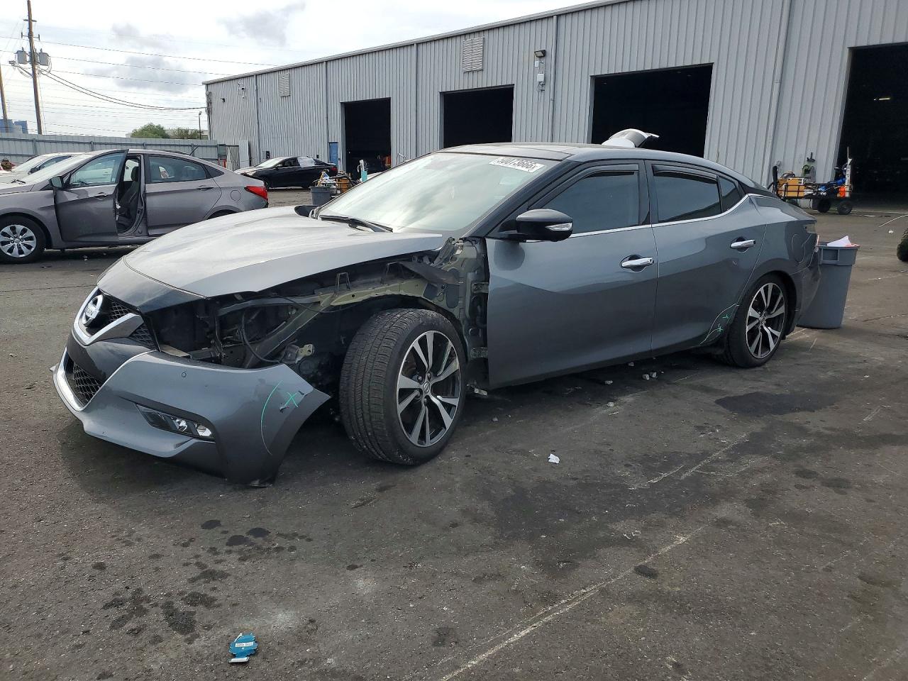 2018 NISSAN MAXIMA