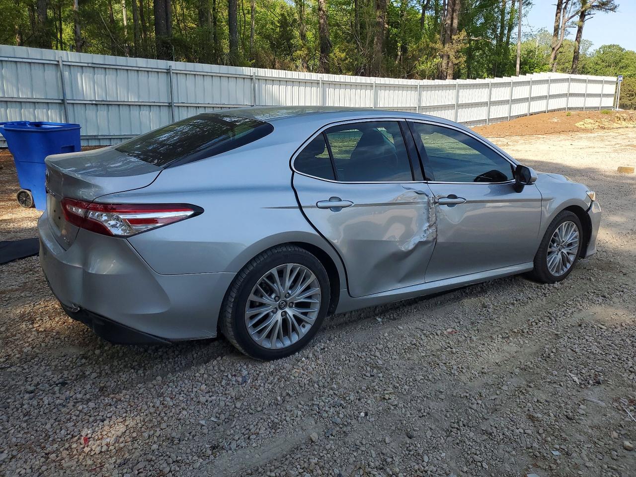 2018 TOYOTA CAMRY