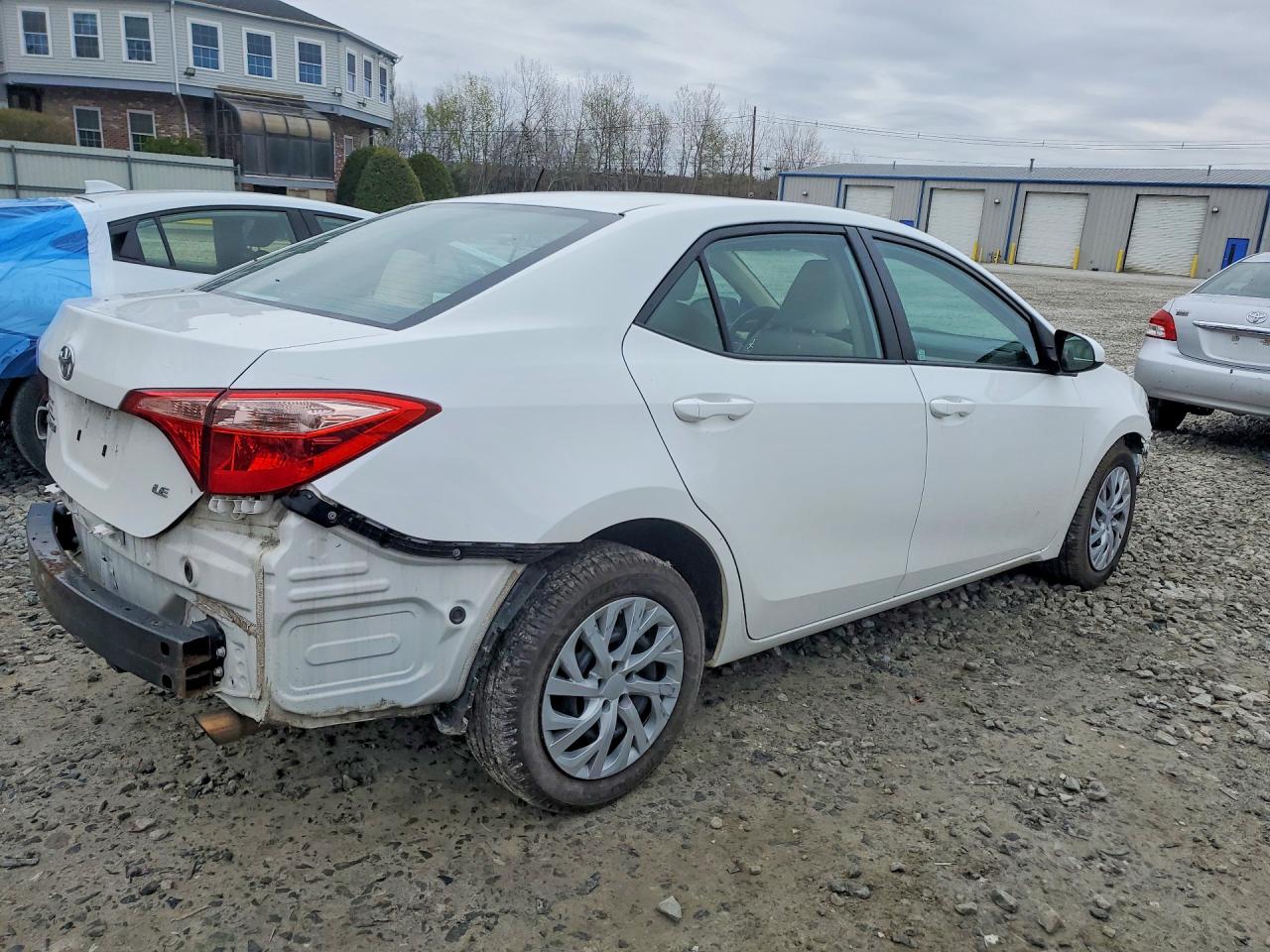 2017 TOYOTA COROLLA