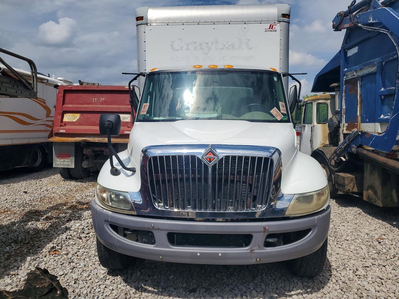 2013 INTERNATIONAL 4000 SERIE