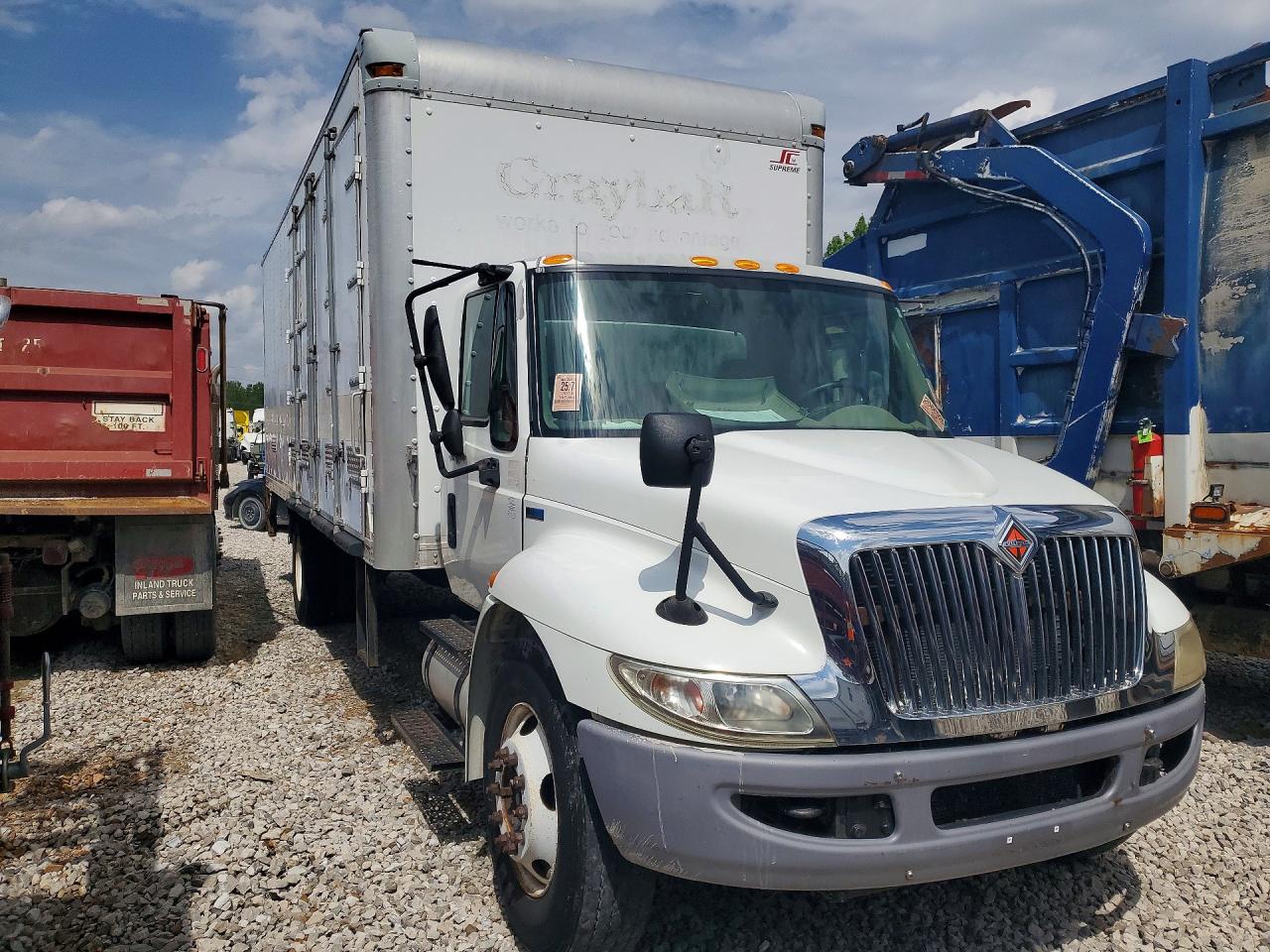 2013 INTERNATIONAL 4000 SERIE