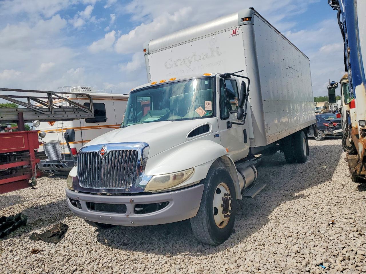 2013 INTERNATIONAL 4000 SERIE