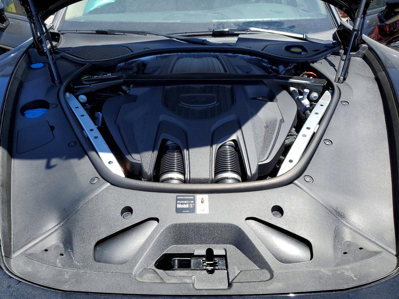 2025 PORSCHE PANAMERA
