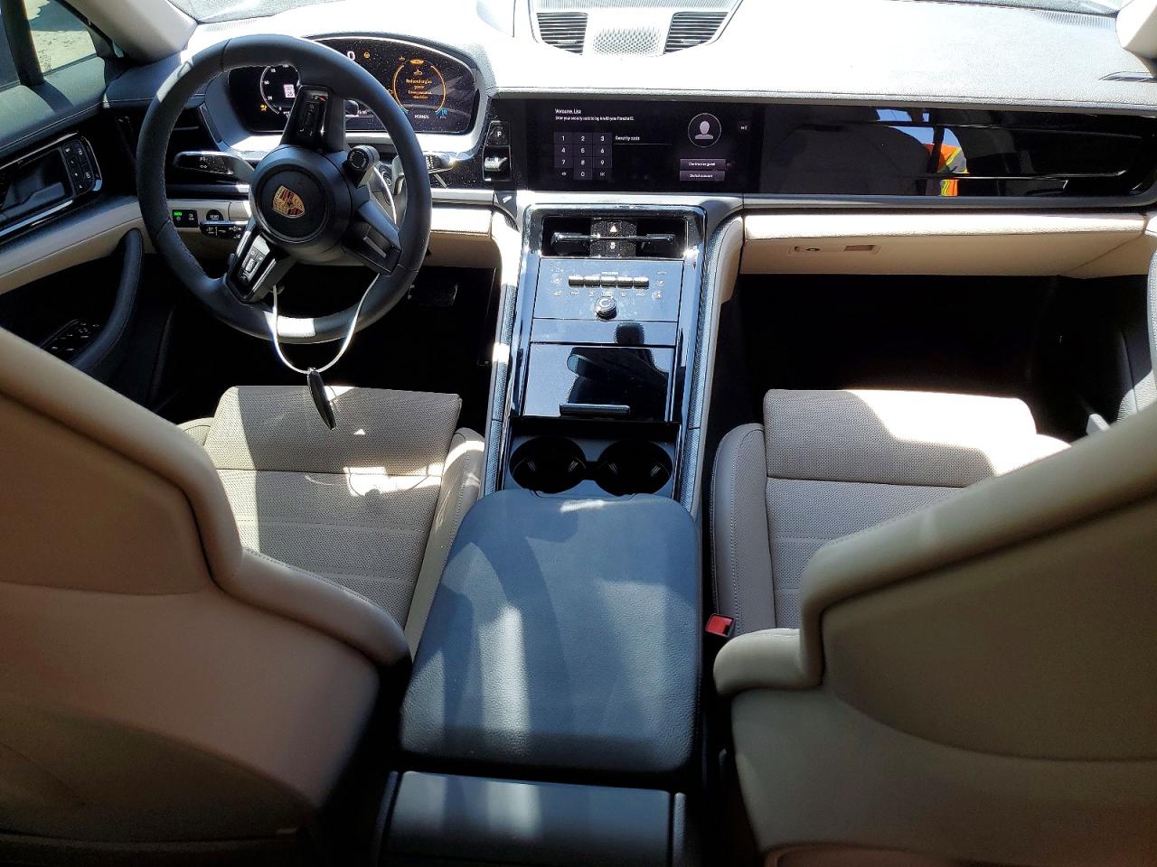 2025 PORSCHE PANAMERA