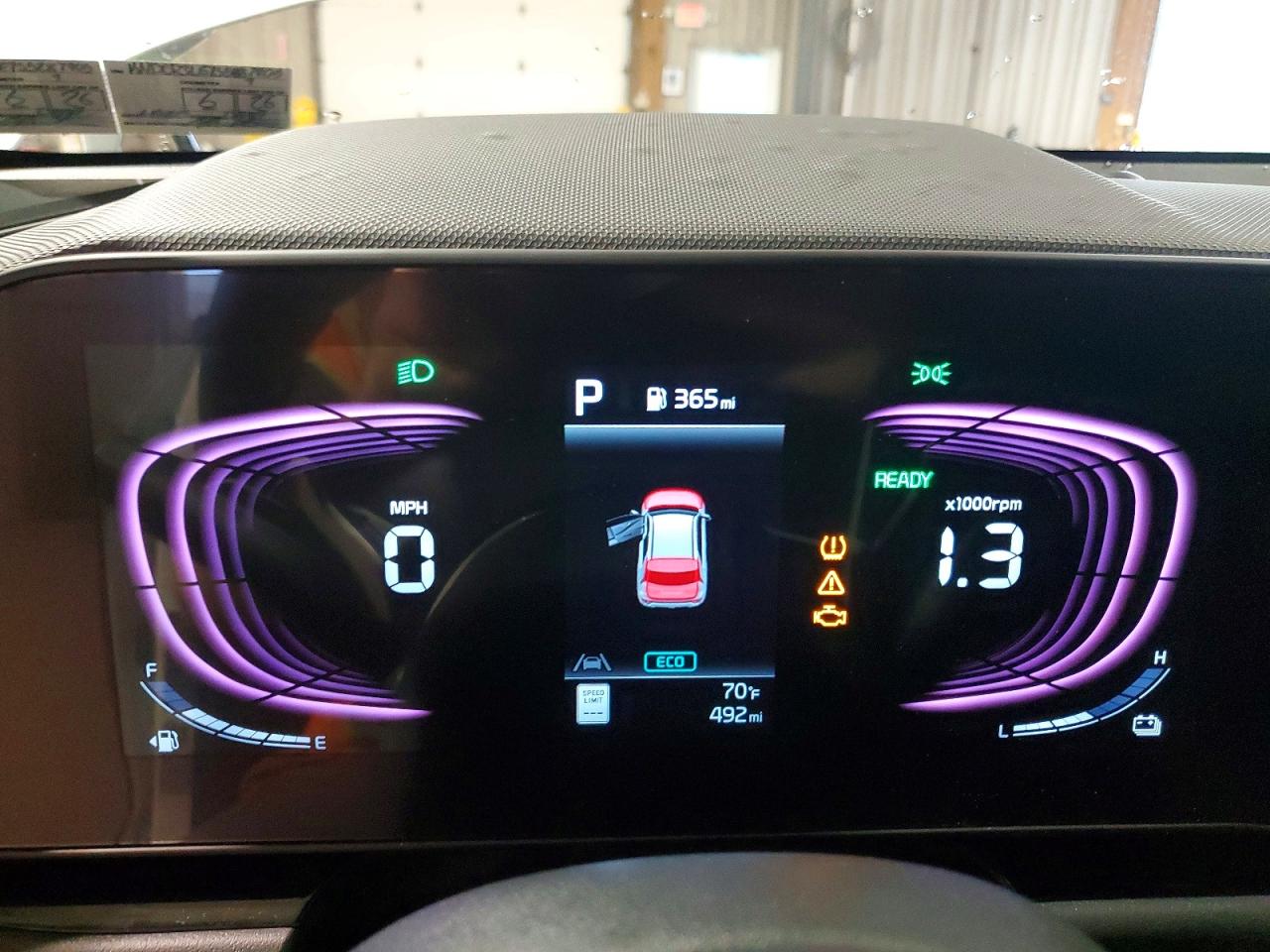 2025 KIA NIRO
