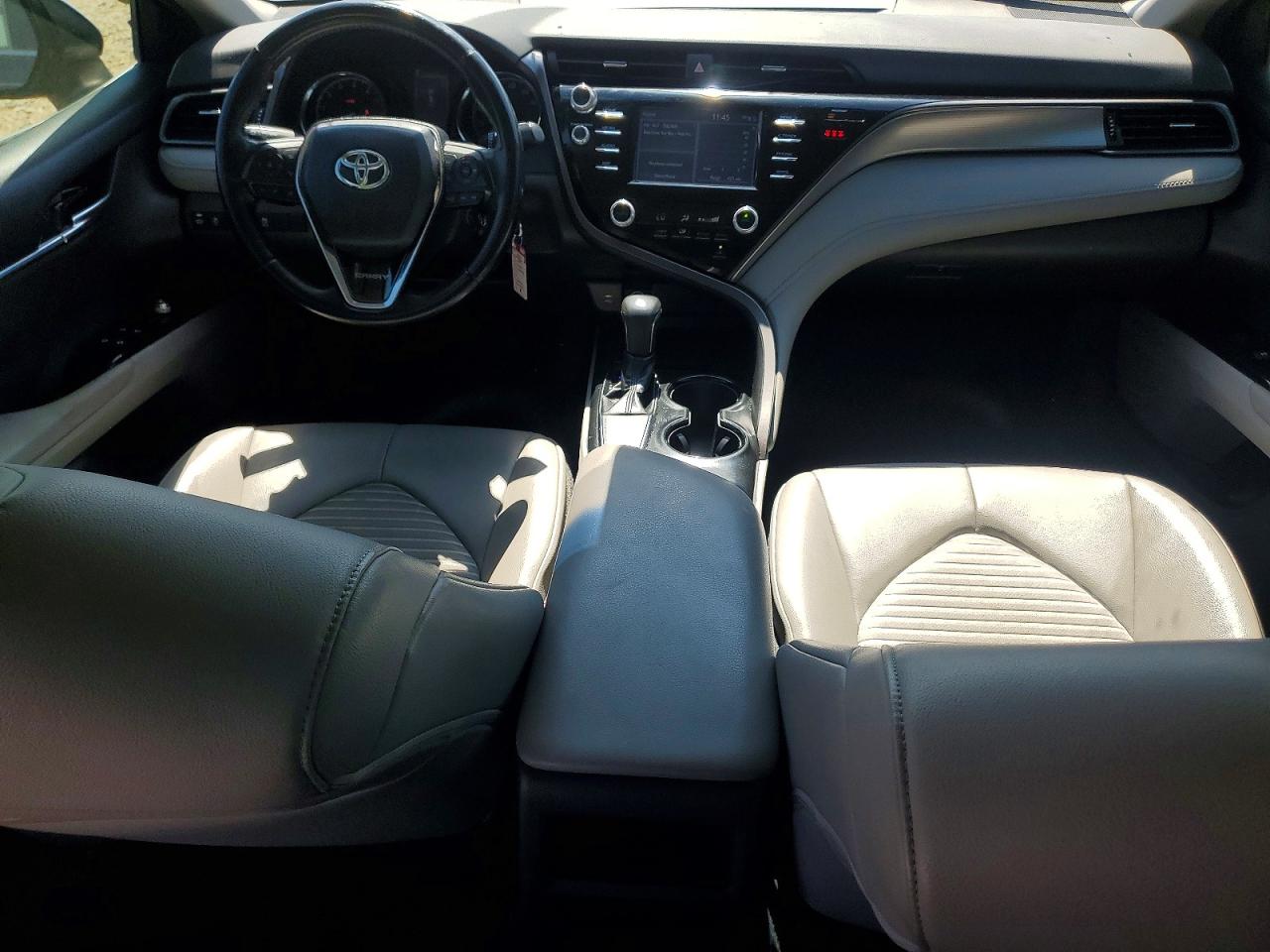 2019 TOYOTA CAMRY