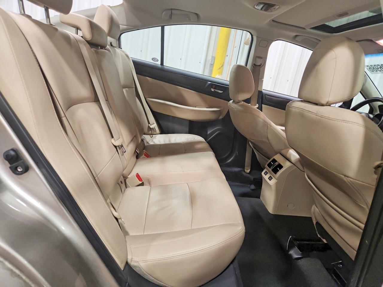 2016 SUBARU LEGACY
