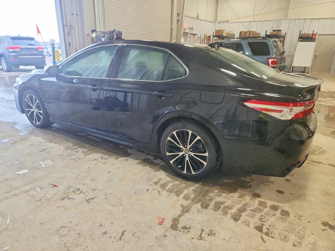 2020 TOYOTA CAMRY