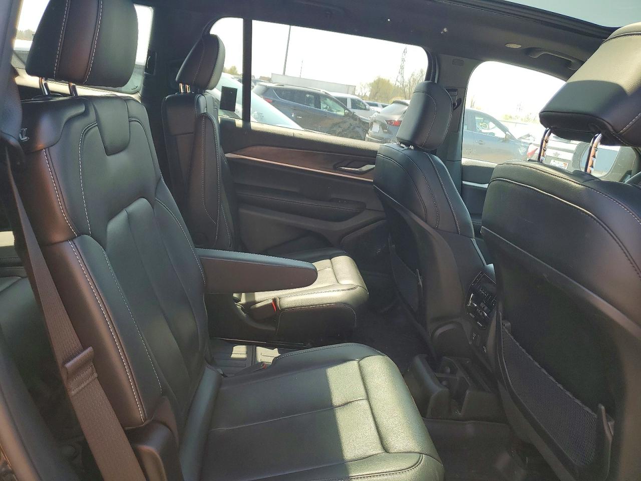 2025 JEEP CHEROKEE