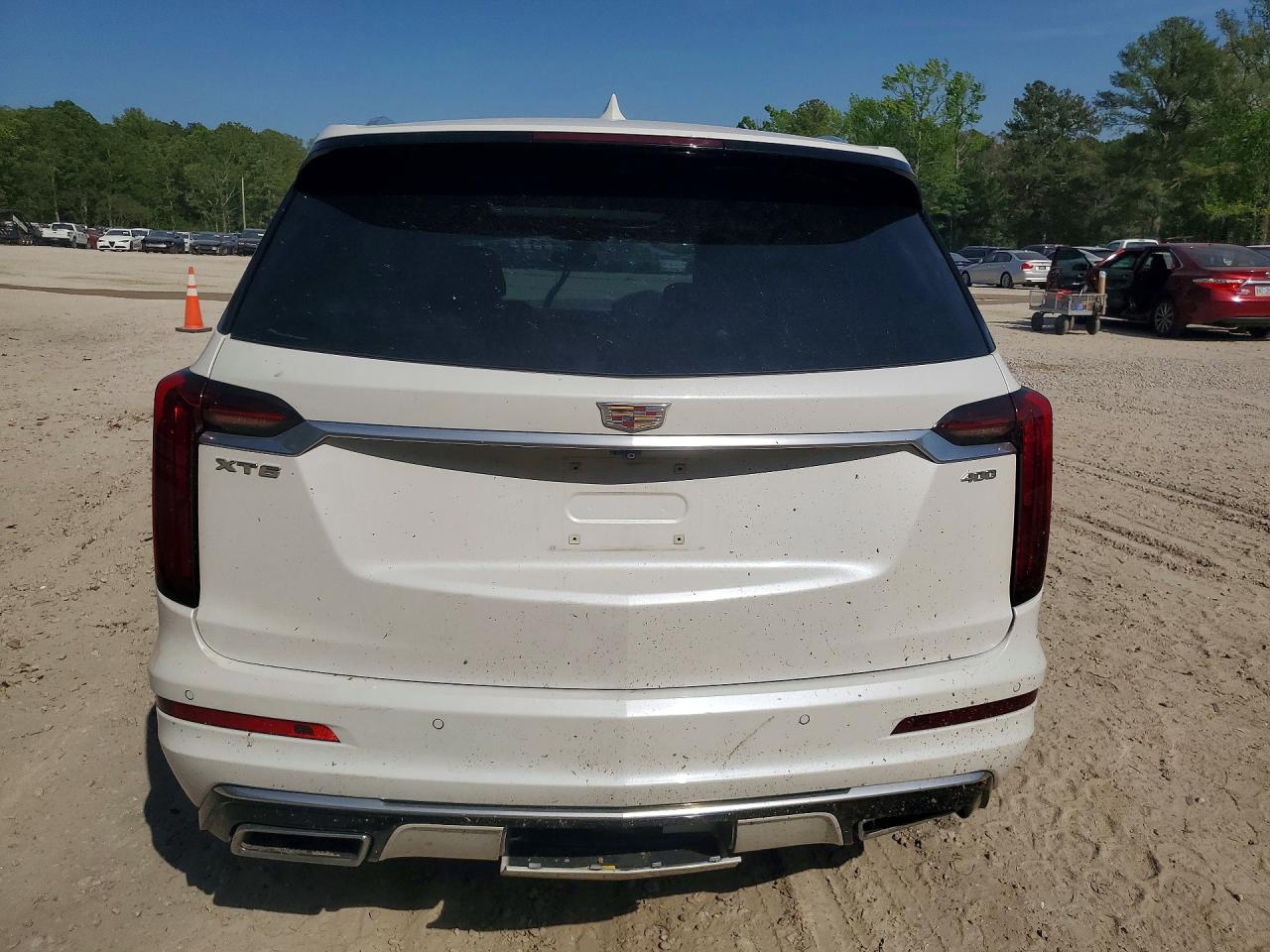 2021 CADILLAC XT6