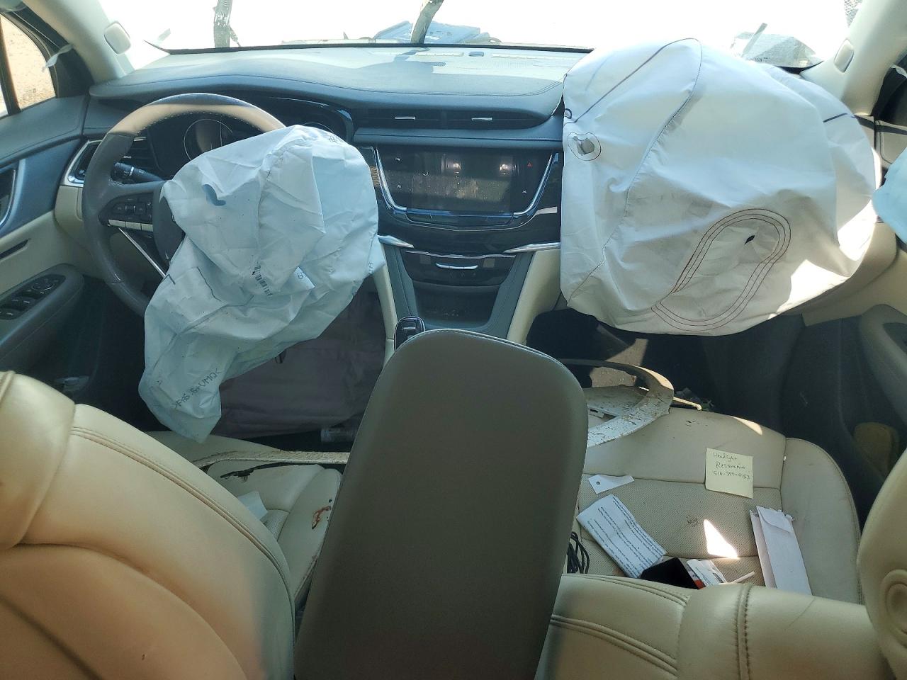 2021 CADILLAC XT6